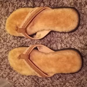 LL Bean flip flops